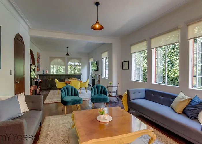 Refurbished Mansion With Garden & Patio In Las Lomas - Monte Blanco